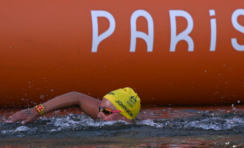 游泳选手打破了世界纪录 游泳选手打破了世界纪录