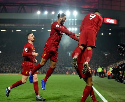 利记官网-利物浦击败对手，小组出线形势乐观