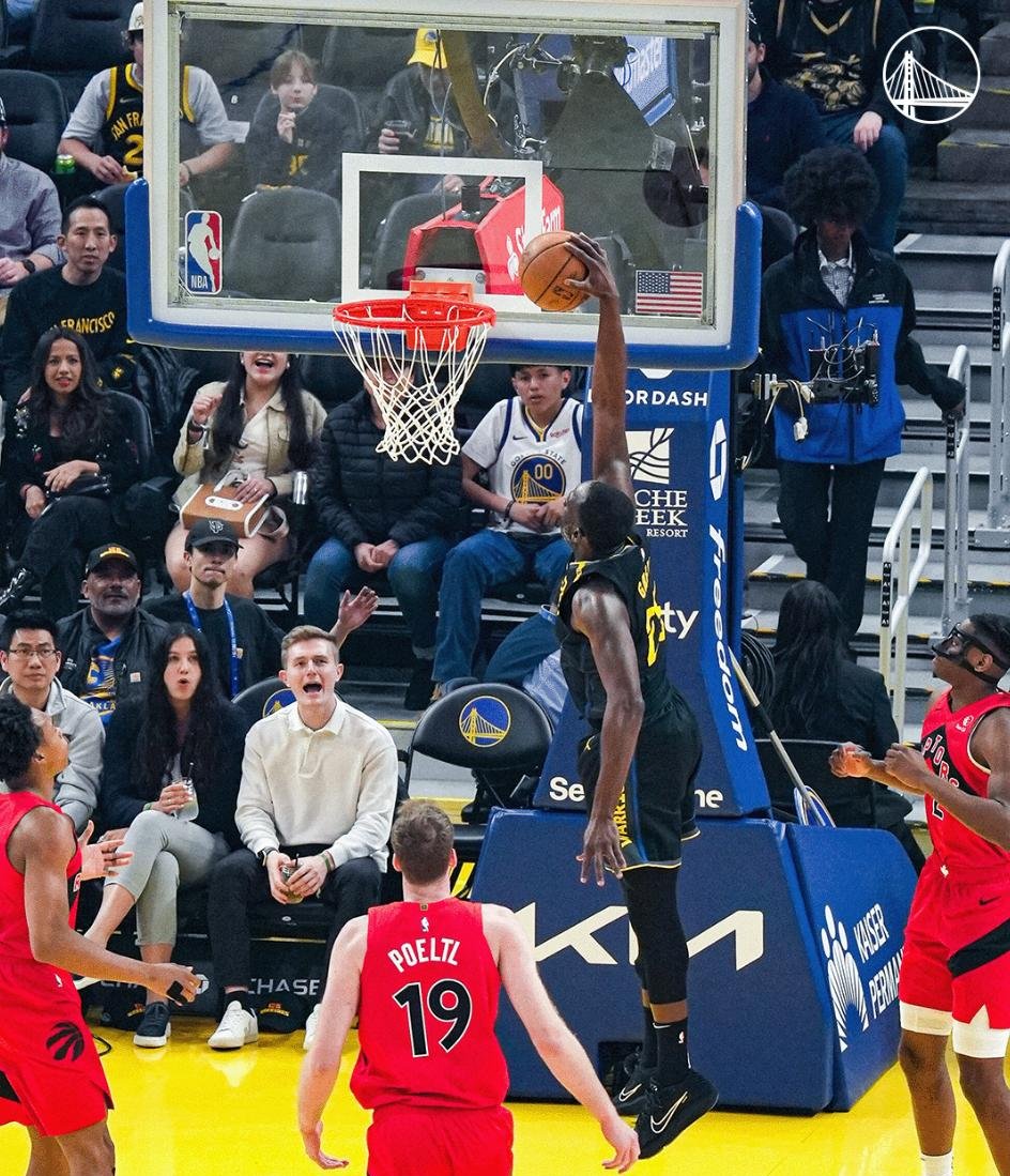 利记-猛龙大胜勇士，东部九连胜引人注目